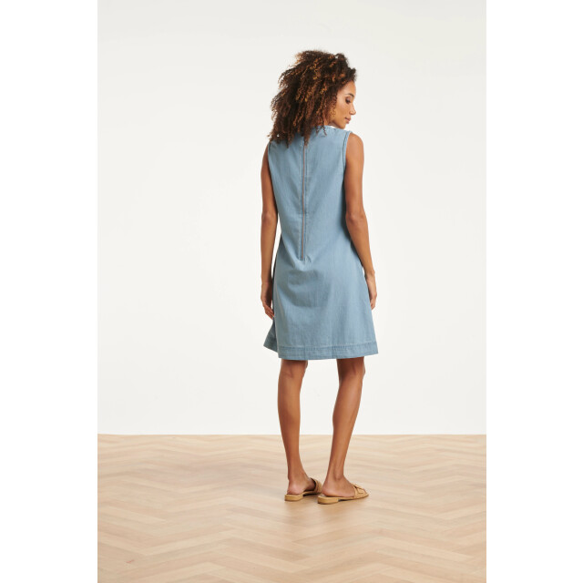 Smashed Lemon Lichtblauwe mouwloze look jurk | 8718679038171 large