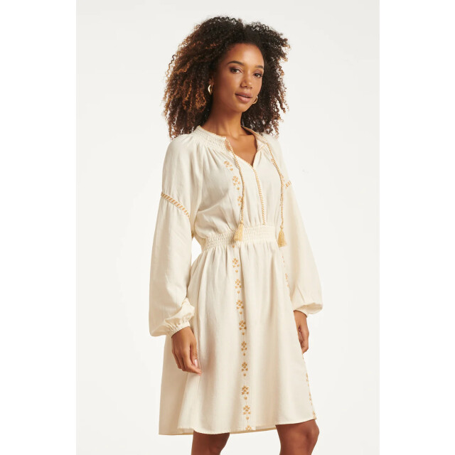 Smashed Lemon Off white jurk met gouden borduursels en taille elastiek | 8718679038669 large