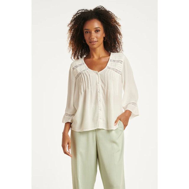 Smashed Lemon Gebroken wit blouse met kant en fijne details | 8718679037617 large
