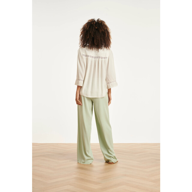 Smashed Lemon Gebroken wit blouse met kant en fijne details | 8718679037617 large