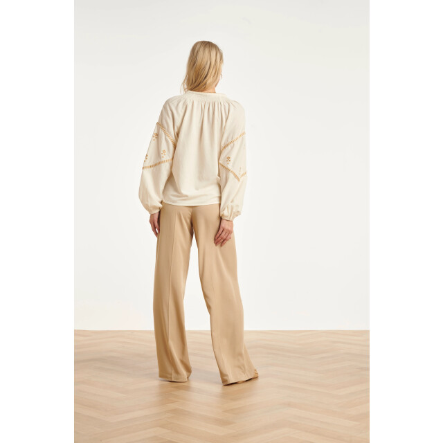 Smashed Lemon Off white blouse met gouden borduursels en koorddetail | 8718679038577 large