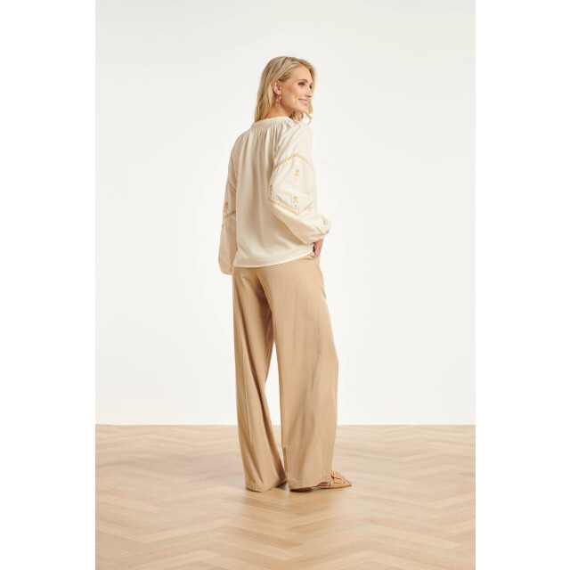 Smashed Lemon Off white blouse met gouden borduursels en koorddetail | 8718679038577 large
