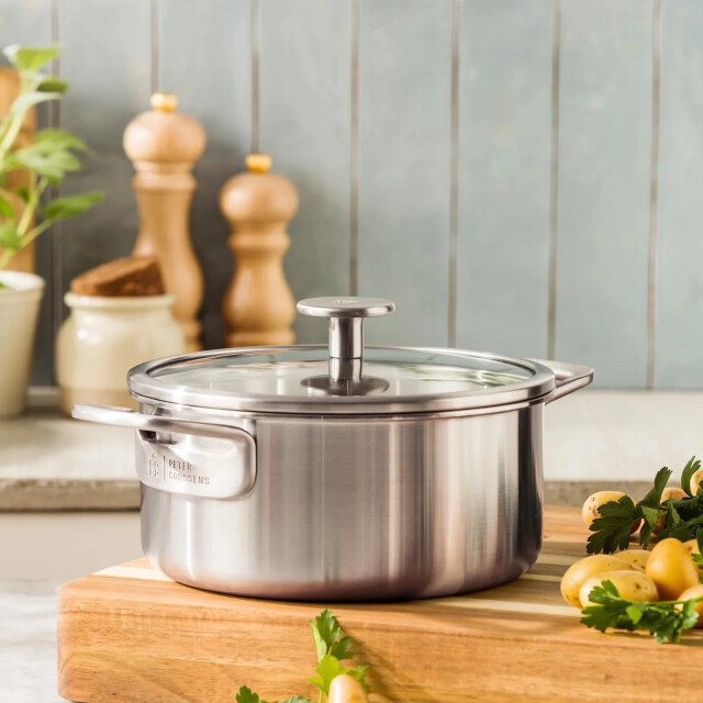 BK Cookware Bk maestro triply rvs kookpan 18cm met glasdeksel CC010912-001 large
