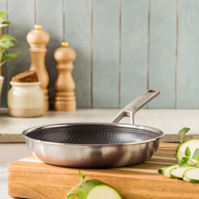 BK Cookware Bk peter goossens durabond koekenpan 20 cm  large