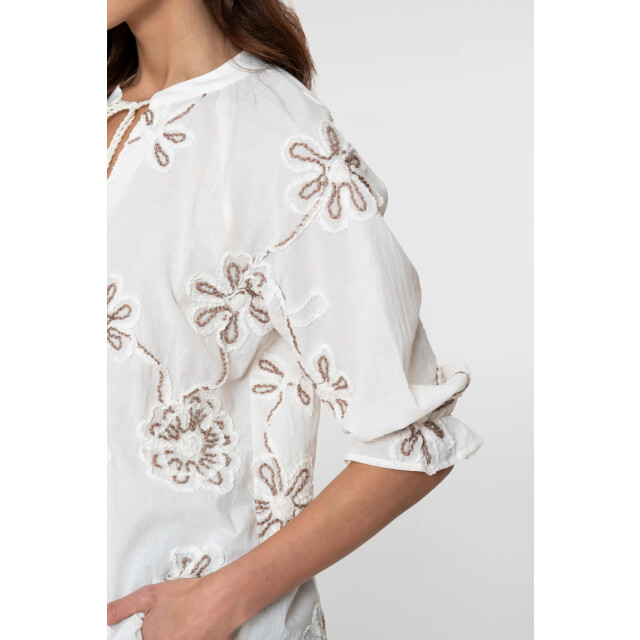 Geisha 63300 718 top embroidered ecru 63300 718 large