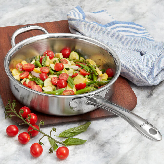 Fissler M5 pro-ply rvs hapjespan/braadpan 24cm 5-ply 071-750-24-000/ large