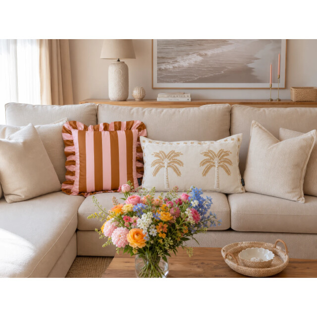 NOVÉE Ruffles stripe /roze kussenhoes | 45x45 cm | katoen/polyester 3683061 large