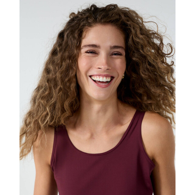 Tramontana Top zonder mouw q01-21-402 Tramontana Top zonder mouw Q01-21-402 large