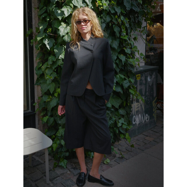 Neo Noir tiria slim pinstripe blazer 169991 702 dark 06228.261.0020 large