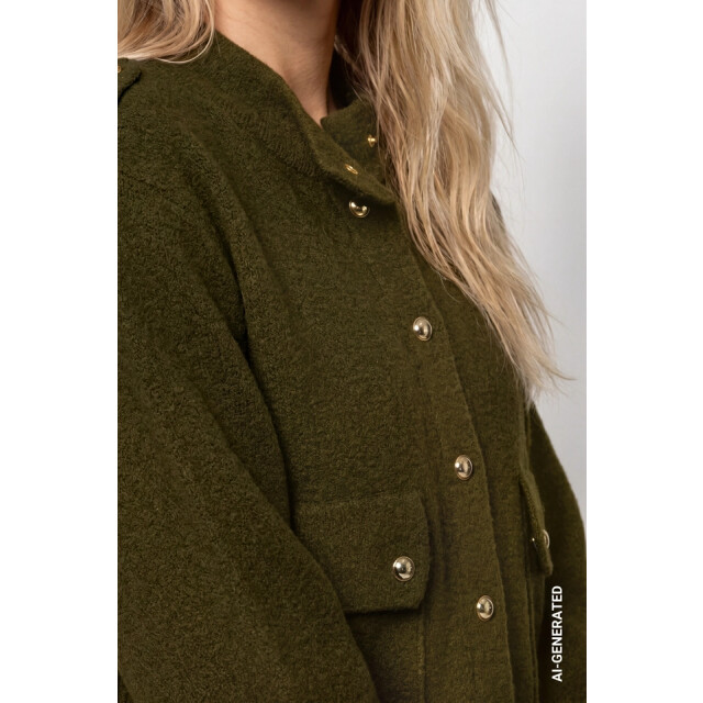 Monari  gebreide vest met decoratieve knopen 809935 618 olive 06228.368.0003 large
