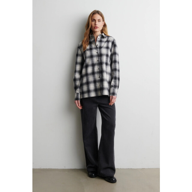 Second Female 61110 wille shirt 1027 egret 06615.241.0046 large