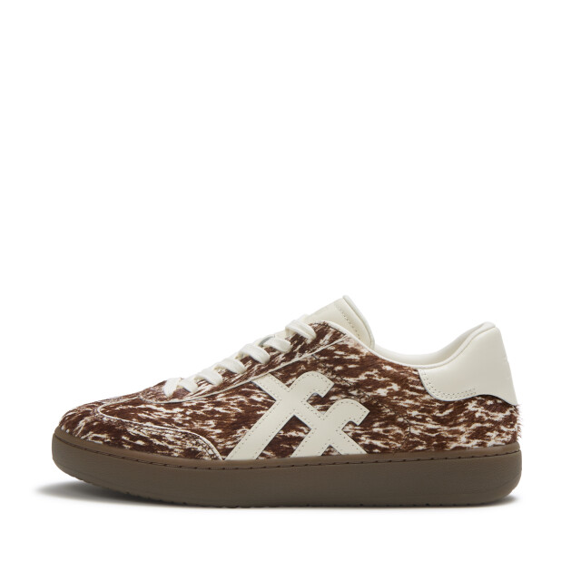 FitFlop Dash ff pony cow t-toe sneakers A9E large