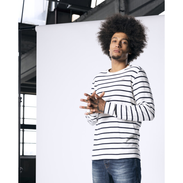 J.C. Rags Jake sweater 073074-003-M large