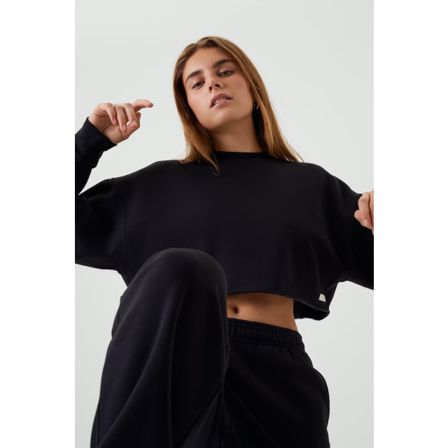 Björn Borg Studio oversized cropped crew 10002197-bk001 Bjorn Borg studio oversized cropped crew 10002197-bk001 large