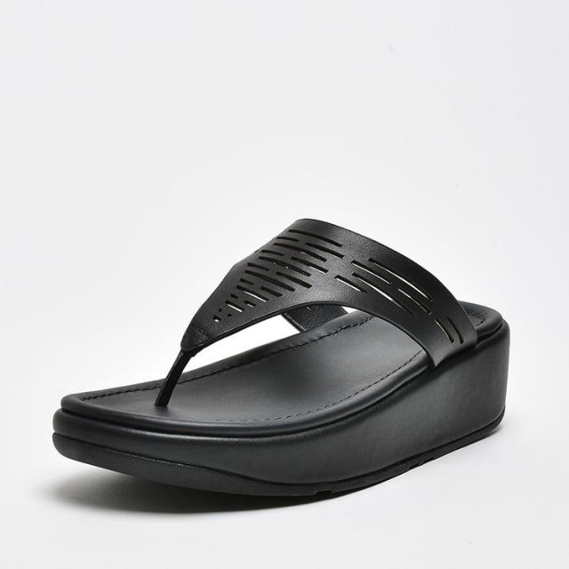 FitFlop Lulu sleek toe post Lulu Sleek Toe Post large