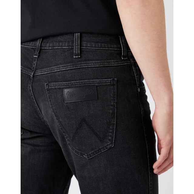 Wrangler Greensboro heren regular-fit jeans black dust WRANGLER W15QHT36W Greensboro Black Dust large