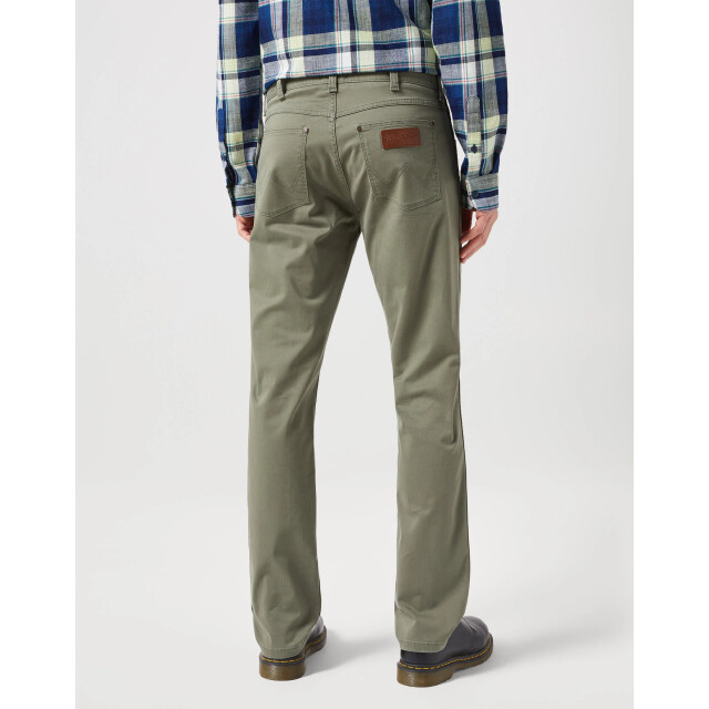 Wrangler Greensboro 803 heren regular-fit dusty olive Wrangler 112350877 Greensboro Dusty Olive large