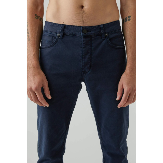 Neuw Lou slim straight twill navy 32920 32920 large