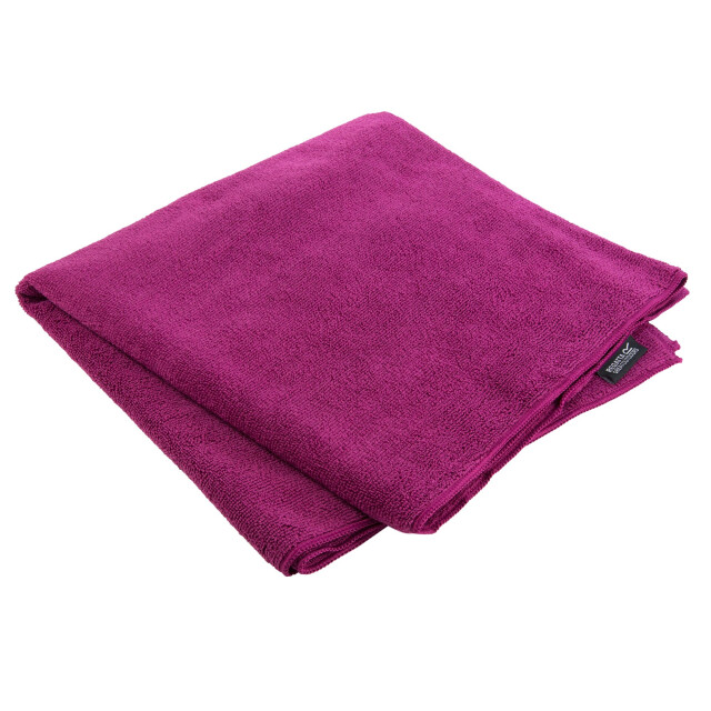 Regatta Groot buiten lichtgewicht reuzengrote compacte reishanddoek UTRG2807_darkcerise large