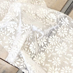 Unique Living tafelloper foam unique outdoor 45x150cm off white