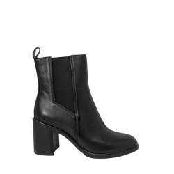 Calvin Klein Women boots