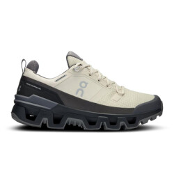 On Running Cloudwander waterproof