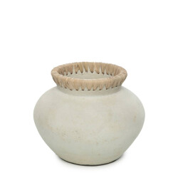 Bazar Bizar Vaas beton naturel s styly