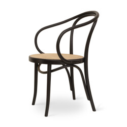 Fameg Venice no. 9 houten eetkamerstoel met armleuningen en rotan zitting