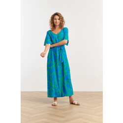 Smashed Lemon 25068 maxi jurk met grafische bloemenprint in felblauw