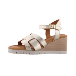 Aqa Sandalen