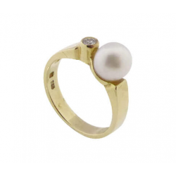 Christian Gouden ring met zoetwaterparel en diamant