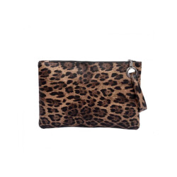 The Dezzy Factory Nala clutch |