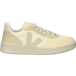 Veja V-10 leather