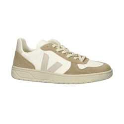Veja V-10 leather