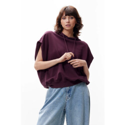 Catwalk Junkie 2503020601 sleeveless sweater with hoodie