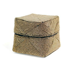 Bazar Bizar The beaded basket gold l