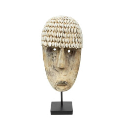Bazar Bizar The cowrie mask on stand medium