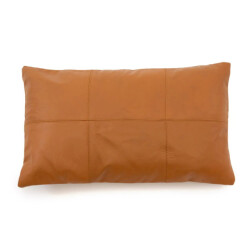 Bazar Bizar The six panel leather cushion cover camel 30x50