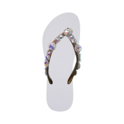 Uzurii Chrystal marilyn wit