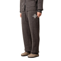 Quotrell Cavin broek