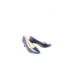 Peter Kaiser 72 pumps