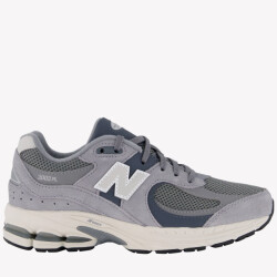New Balance 2002 unisex sneakers in