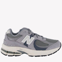 New Balance 2002 unisex sneakers in