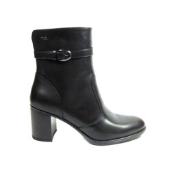 Nero Giardini I5150d