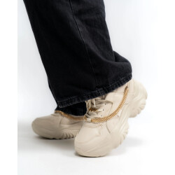 Buffalo Bliss in sneakers