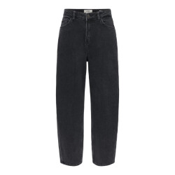 Only 153917 suzie