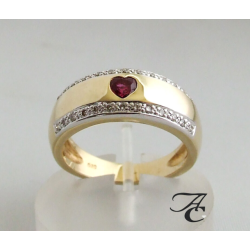 Atelier Christian Gouden ring met diamanten en robijnen hart
