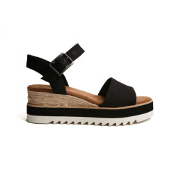 Toms Diana